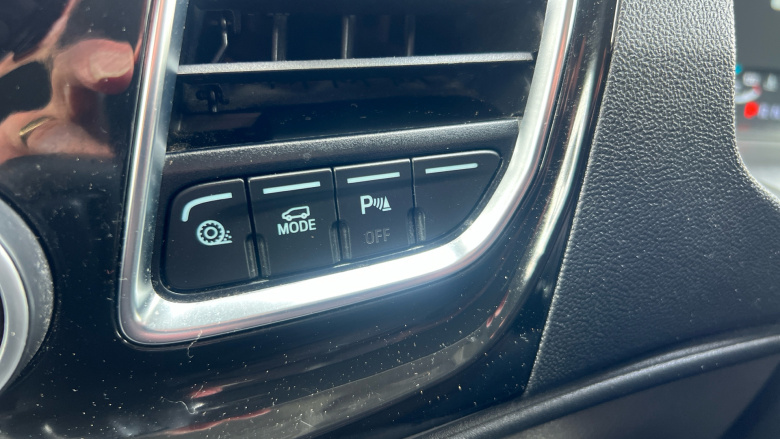 Ford Transit Custom 300 L1 Diesel Fwd 2.0 EcoBlue 130ps Low Roof D/Cab Limited Van Auto